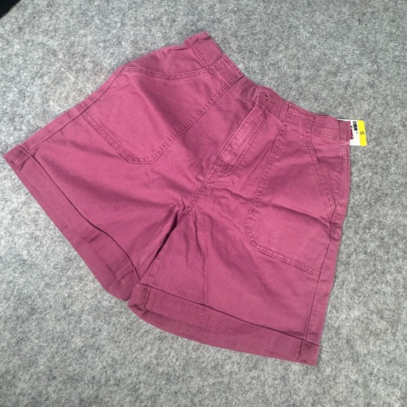 Gloria Vanderbilt Pants - Gloria Vanderbilt Womens Berry Utility Shorts Stretch Cotton Cuffed Size S NEW